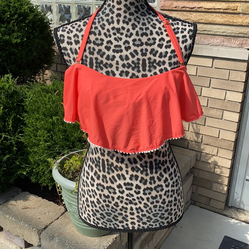 Raisins Ruffled Bandeau Bikini Swimsuit Top Shayla Separates DD New 4/25 - Picture 3 of 3